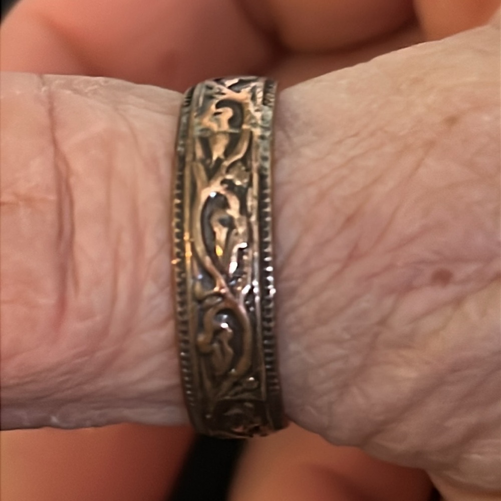 Mens Vintage Elegant Copper Ring with Intricate Design stamped size 11.25